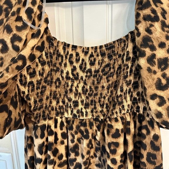 Entro Leopard Print Puff Sleeve Dress - Picture 9 of 10
